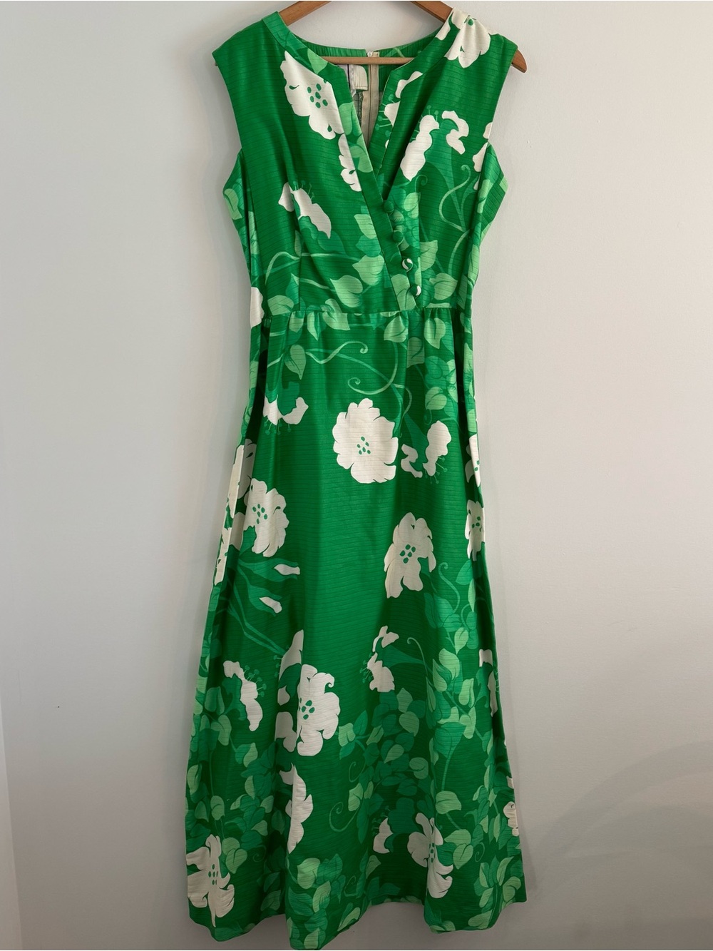 Vintage 1970s Maxi Sleeveless Dress White Green Belted Tiki Party Malia Honolulu